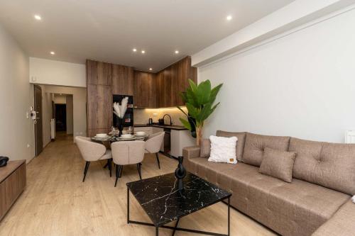 Allure Mitropoleos by G&O