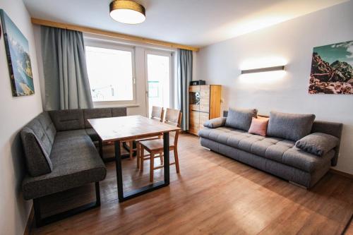 Ferienwohnung Königsleiten 121b - Top 1