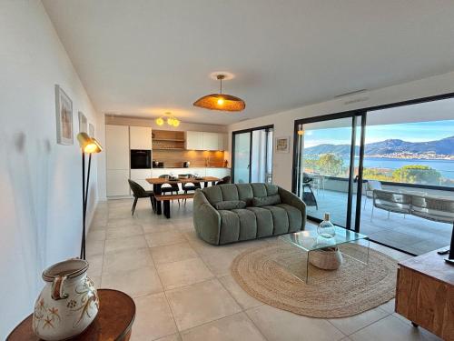 Appartement vue mer Royal Palm Porticcio