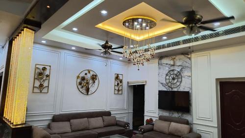 Μια τηλεόραση ή/και κέντρο ψυχαγωγίας στο Aravali Residency Kharkhoda