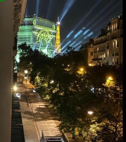 Wonderful Room Nearby Champs Elysées