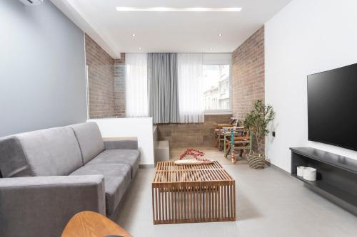 Artisan Executive Suites