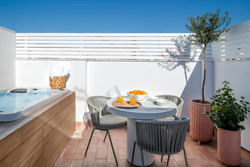 Magno Apartments Santa Clara - Private Terraces with Jacuzzi