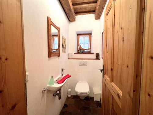 Bilik mandi di Holiday Home st martin chalets-2 by Interhome