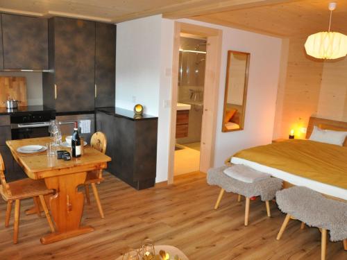 Kuchyň nebo kuchyňský kout v ubytování Apartment Tüllerhus Studio by Interhome