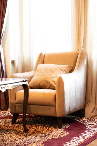 Posezení v ubytování Vila Majda Elegant Apartments with Prime Location and Parking