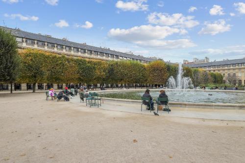Lavie Maison face Palais Royal