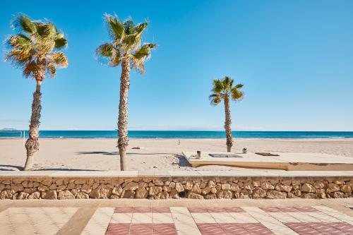Beachfront apartment in San Juan - by Welcomely