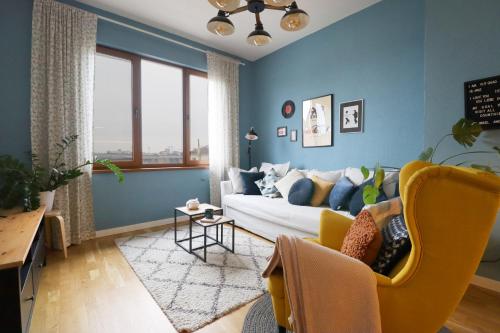 Classy Residential 1BDRM Flat With View and Elevator