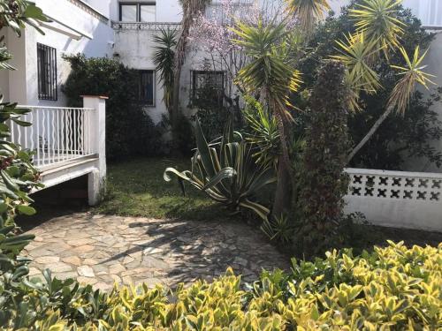 Petite maison, barbecue, canal, plage