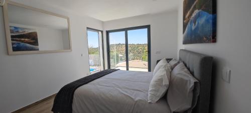 The View House