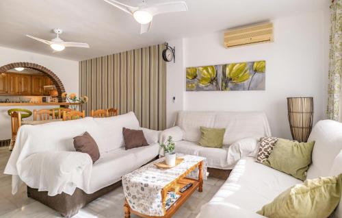 Lovely Apartment In Benalmádena With Wifi