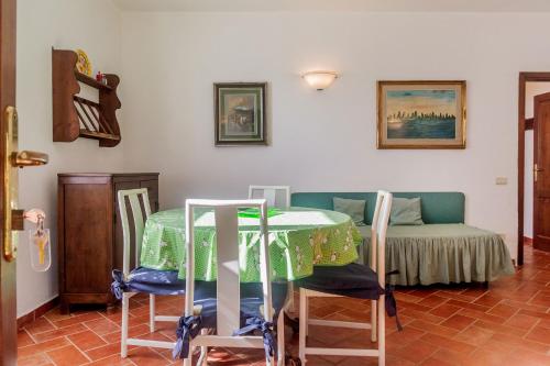 A bed or beds in a room at Villa Bel Giardino