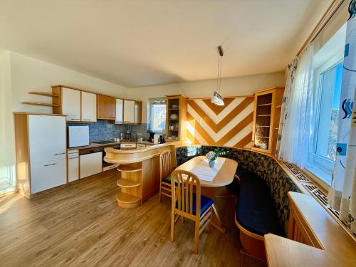 Kuchyň nebo kuchyňský kout v ubytování Ferienwohnung Kathrin