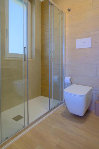Ένα μπάνιο στο IRIS Rooms & Apartments
