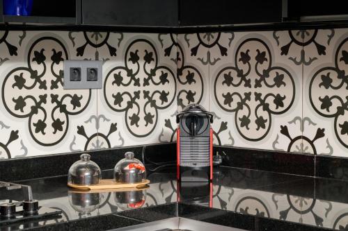 Cuisine ou kitchenette dans l'établissement TheCasaEdition - Bel Azur - Sea View & Hassan II Mosqué Residency