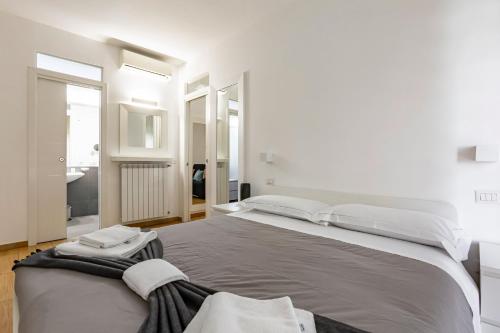 GuestHost - Florence Cozy Apartment with Small Terrace