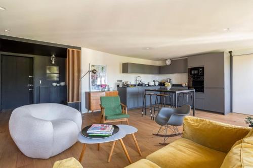 Amazing flat ! 2 bed rooms downtown