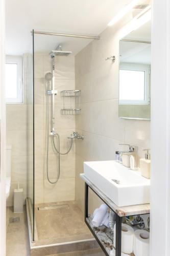 P&K LUXURY APARTMENTS 3