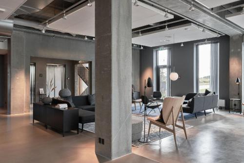 Ein Sitzbereich in der Unterkunft Four Points Flex by Sheraton Lyngby