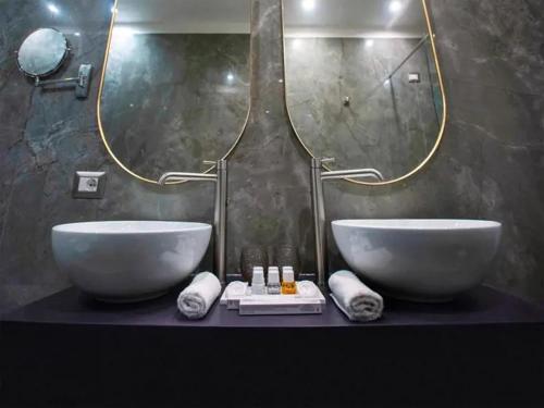 pantheon suite 11