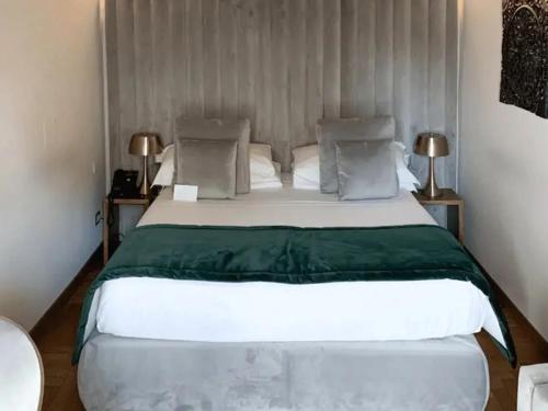 pantheon suite 11