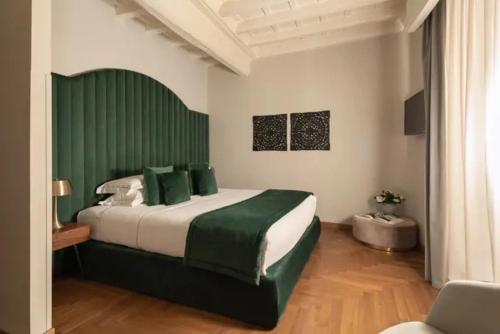 pantheon suite 11