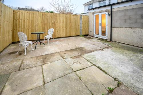 LITTLE COTO Fully Equipped South West Home By STAE-Homes photo 32