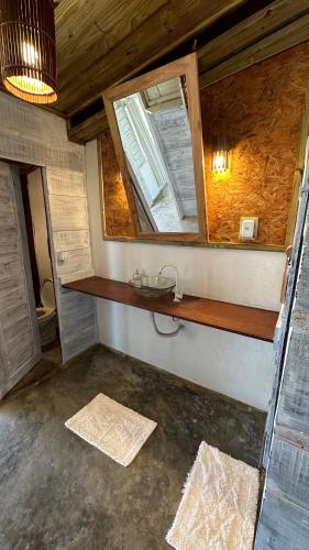 Ένα μπάνιο στο Casa Janjão