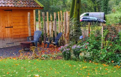 Jardín al aire libre en Amazing Home In Dwingeloo With Wifi