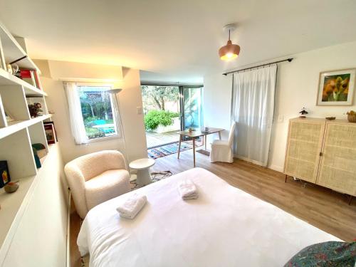 Chambre au calme sur jardin avec Terrasse photo 2