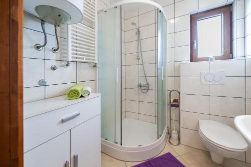 Modernes Apartment nur 10 Gehminuten zum Strand von Rovinj mit Privatparkplatz