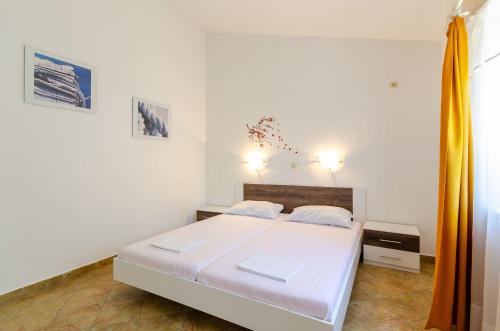Helles Apartment nur 100 Meter zum Strand mit Meerblick