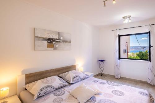 Renoviertes Apartment nur 400 Meter zum Strand mit Meerblick, Klima, Waschmaschine