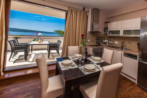 Atemberaubendes Penthouse direkt am Meer mit Meerblick, 2 Bikes, Fussbodenheizung, Privatparkplatz