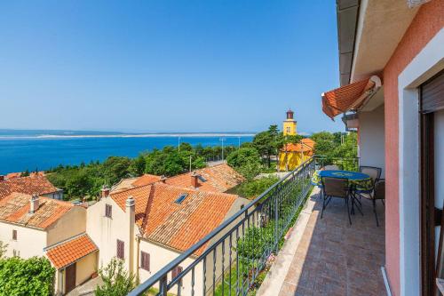 Helles Apartment nur 650 Meter zum Strand mit herrlichem Meerblick, privatem Balkon, Waschmaschine