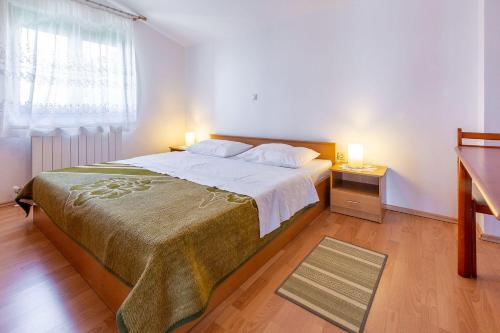 Helles Apartment nur 650 Meter zum Strand mit herrlichem Meerblick, privatem Balkon, Waschmaschine