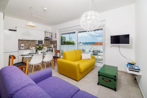 Strandnahe Villa mit Meerblick, 2 Bikes, beheiztem Privatpool - nur 300 Meter zum Strand