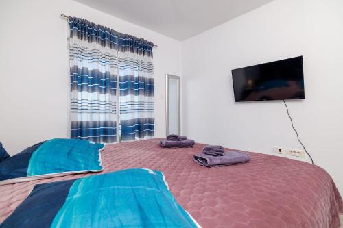 Modernes Apartment nur 300 Meter zum Strand mit Meerblick, Waschmaschine, Trockner, Grill