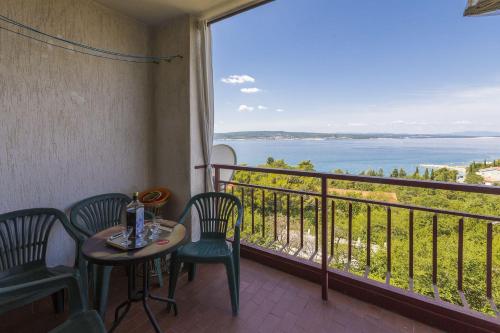 Charmantes Apartment nur 300 Meter zum Strand mit Meerblick, Waschmaschine, WiFi
