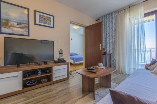 Charmantes Apartment nur 300 Meter zum Strand mit Meerblick, Waschmaschine, WiFi