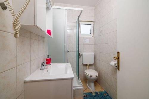 Malerisches Apartment nur 150 Meter zum Strand mit Jacuzzi, Pool, Meerblick, Billard