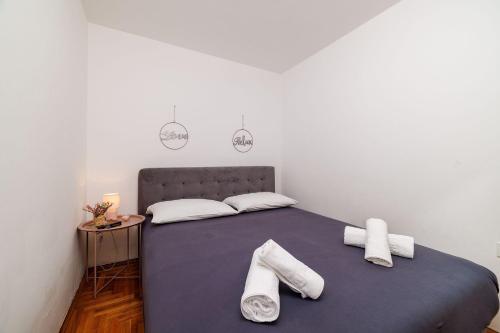 Modernes Apartment nur 150 Meter zum Strand mit Pool, Jacuzzi, Meerblick, Billard