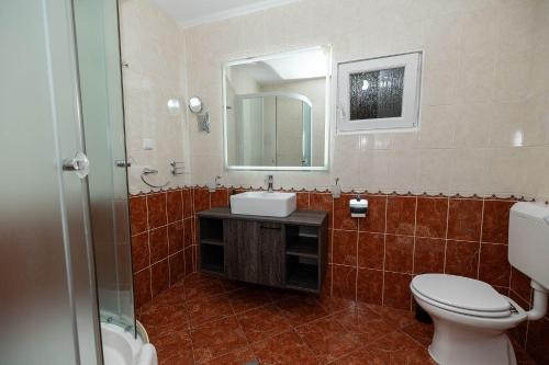 Faszinierendes Apartment nur 200 Meter zum Strand mit Meerblick, Pool, Grill, Lounge-Bereich