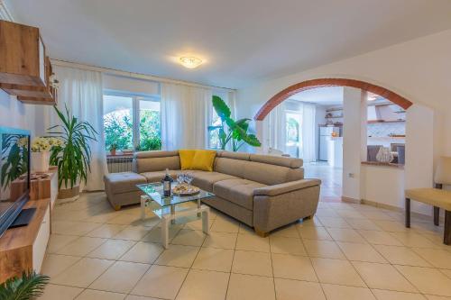 Traumhaftes Apartment mit eigenem Weinkeller, Hydromassagedusche, Meerblick - nur 480 Meter zum Strand