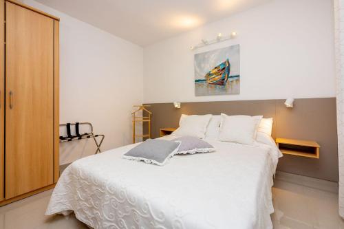 Mediterranes Apartment nur 300 Meter zum Sandstrand mit Meerblick