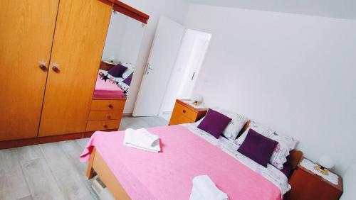 Charmantes Apartment nur 700 Meter zum Strand mit Terrasse und Balkon