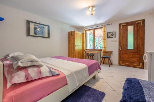 Einzigartiges Apartment nur 20 Meter zum Strand mit privater Terrasse, Grill - hundefreundlich