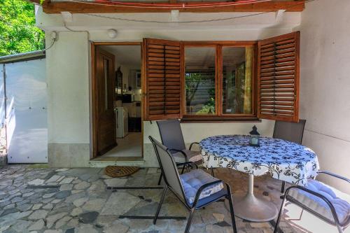 Einzigartiges Apartment nur 20 Meter zum Strand mit privater Terrasse, Grill - hundefreundlich