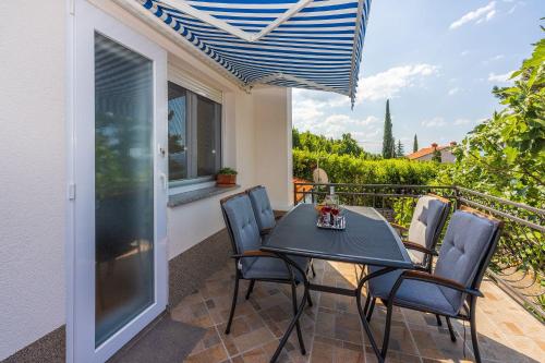 Traumhaftes Apartment nur 150 Meter zum Strand mit Meerblick, Liege, Grill, hundefreundlich